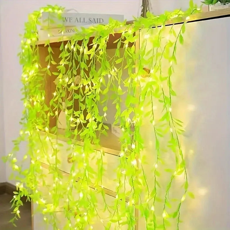Solarbetriebene Lichterkette in Weidenblattform – Ideal für Garten und Balkon